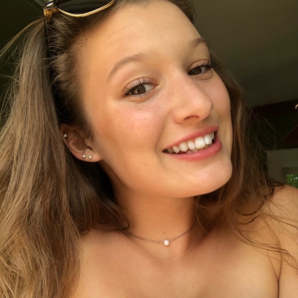 Meet your Posher, Mikayla (just call me Mikey) - Picture 1 of 1